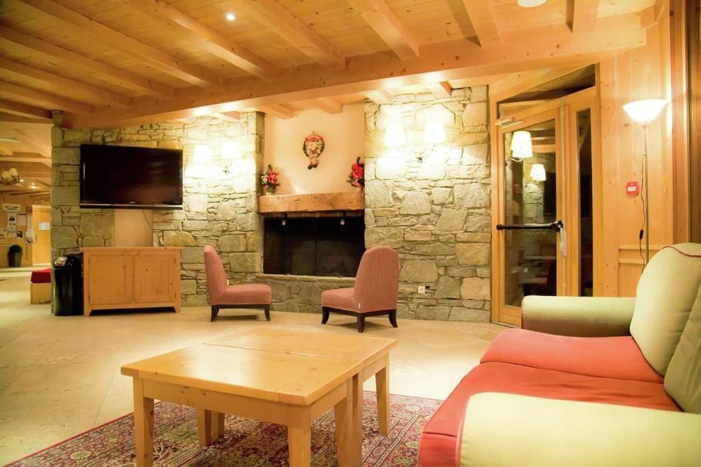 Residences De Luxe Les Alpages Val Cenis - 4 Pers ล็องส์เลอบูร์-มง-เซอนี ภายนอก รูปภาพ